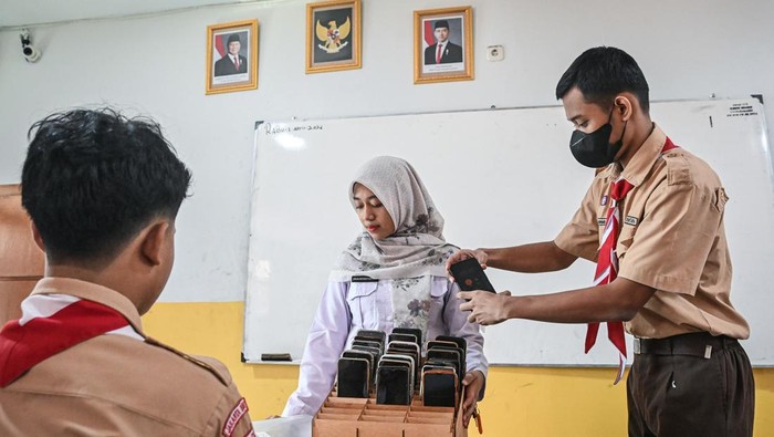 Sekolah Batasi Gadget Demi Tingkatkan Konsentrasi Belajar, Ini Faktanya